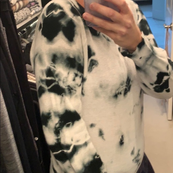 John and Jen tie dye sweater - Picture 4 of 6